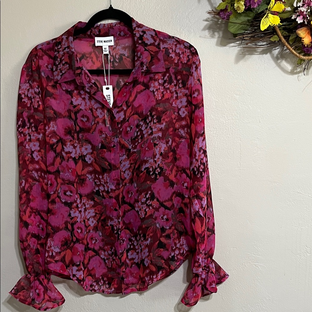 🌾Steve Madden Pink and Red Floral Blouse
